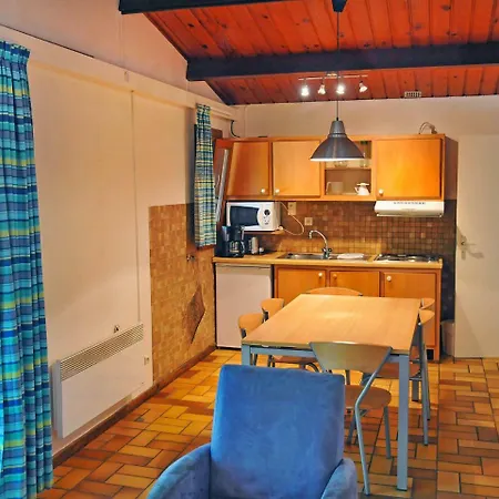 Dom wakacyjny Holiday Village De Vacances Oignies.14 Nismes